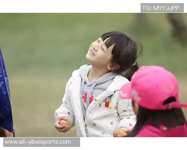 王大雷分享女儿网球训练经历：坚持不懈展现出韧劲与潜力